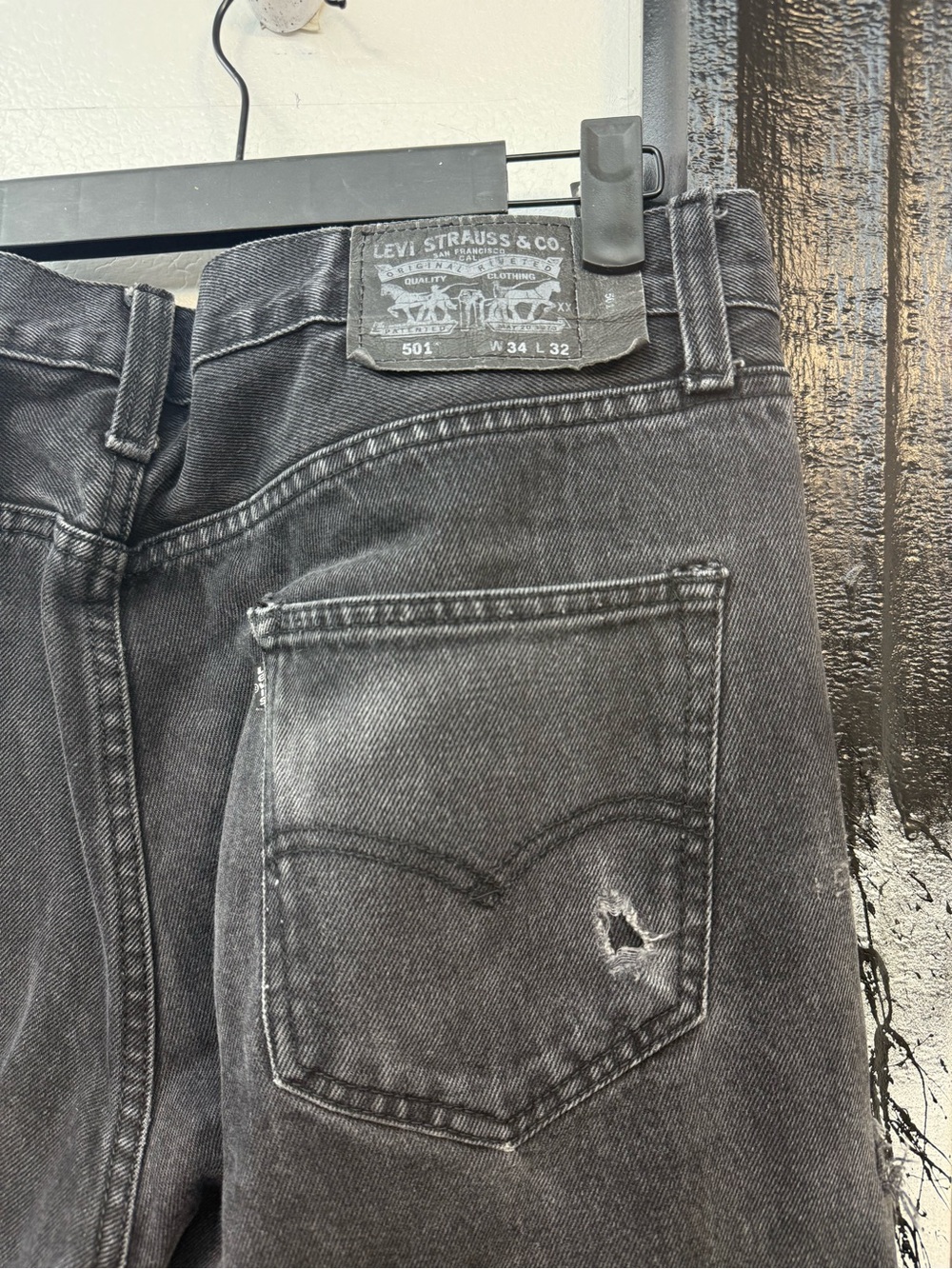 Levi's Distressed faded 501 Rocker Jeans Ripped - Picture 9 of 11